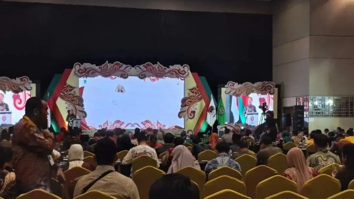 Wakil Gubernur Kalimantan Barat Krisantus Kurniawan