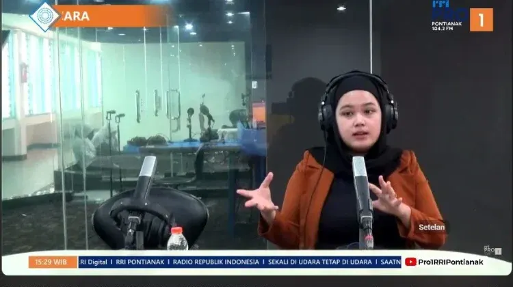 Niken Maulani, SH, dari CV Nakhaya Prima Nusantara dalam program "UMKM Bicara" RRI Pro 1 Pontianak, Senin, 19 Oktober 2026.