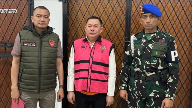 Skandal Ekspor Bauksit Tanpa Smelter: Tersangka Aseng dan Oknum Kementerian ESDM Ditahan Kejari Jakpus
