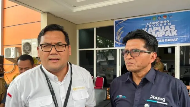 Bulog Kalbar Salurkan 75 Ton Beras Premium Rp15.300 per Kg Lewat Program Kapuas Kompak
